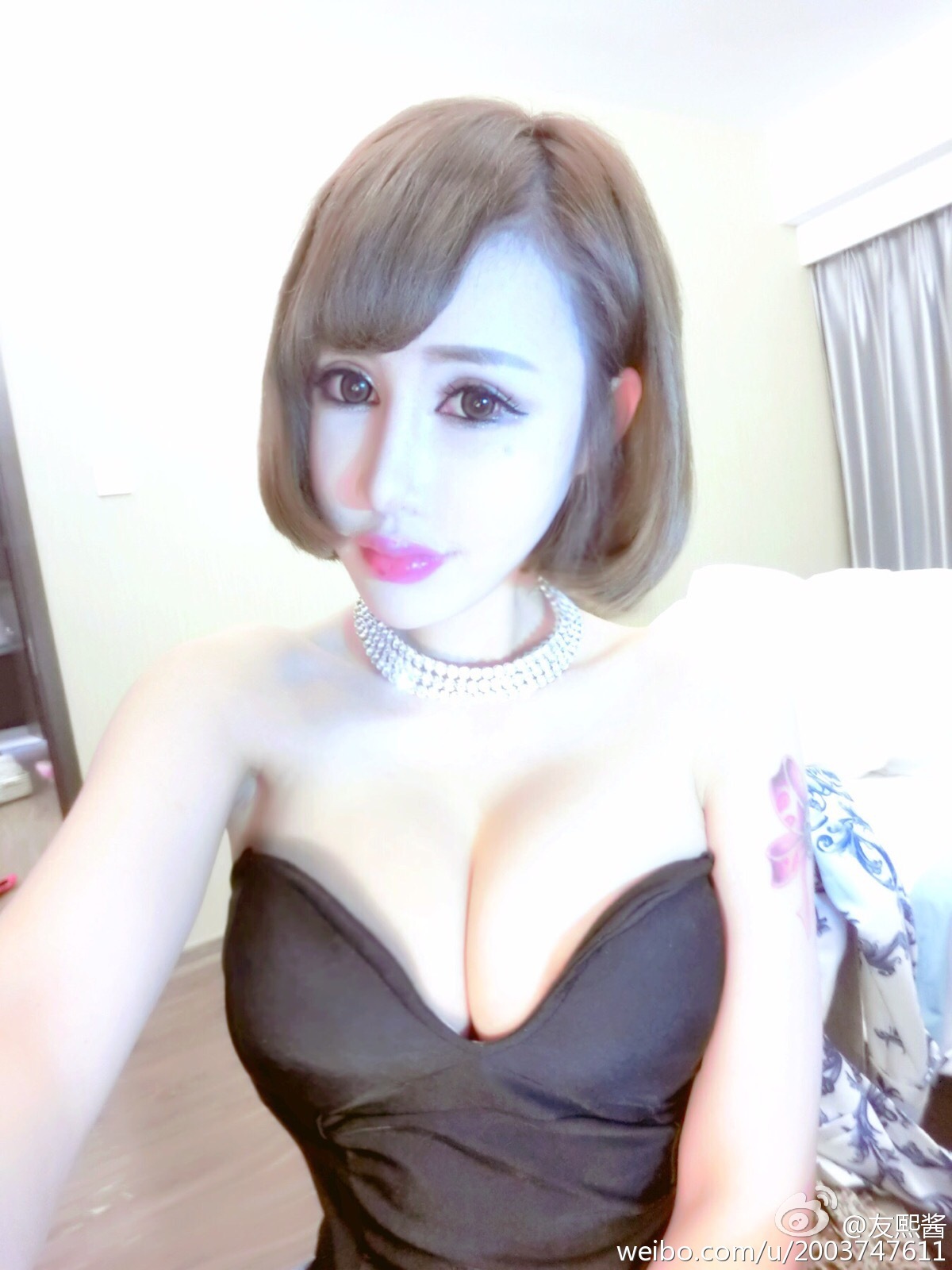 G罩美胸 火爆的辣子 友熙酱 微博自拍破解私密图片 3